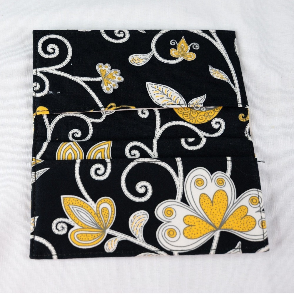 Vera‎ Bradley Checkbook Cover Womens Black Yellow Bird Floral Excellent retired - Picture 3 of 3